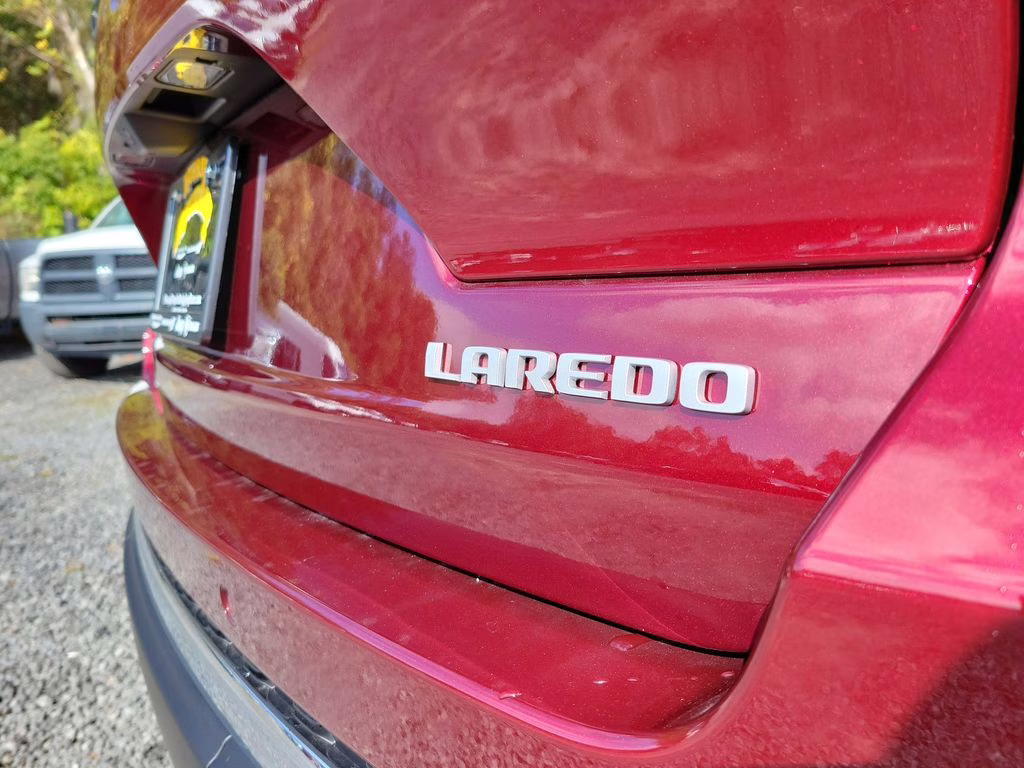 2025 Velvet Red Pearlcoat Jeep Grand Cherokee Laredo X RWD SUV