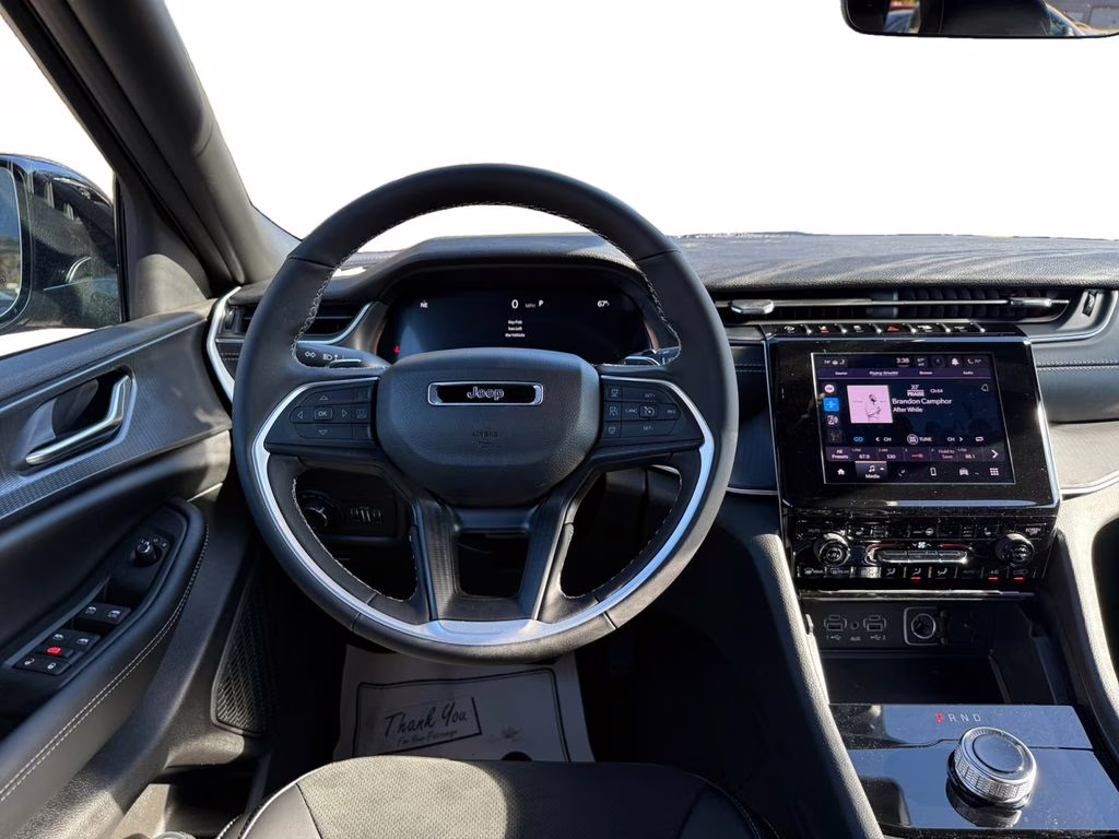 2025 Baltic Gray Metallic Clearcoat Jeep Grand Cherokee Altitude RWD SUV