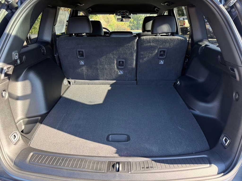 2025 Baltic Gray Metallic Clearcoat Jeep Grand Cherokee Altitude RWD SUV