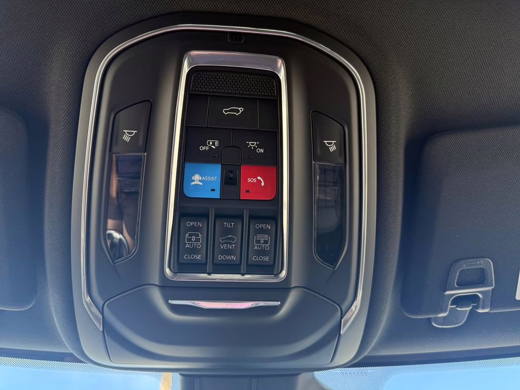 2025 Silver Zynith Jeep Grand Cherokee Limited RWD SUV