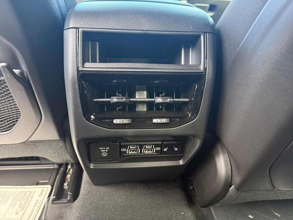 2025 Silver Zynith Jeep Grand Cherokee Limited RWD SUV