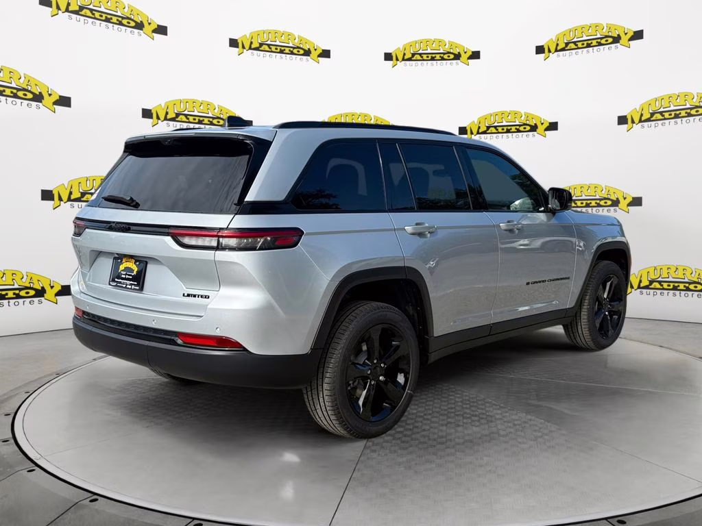 2025 Silver Zynith Jeep Grand Cherokee Limited RWD SUV