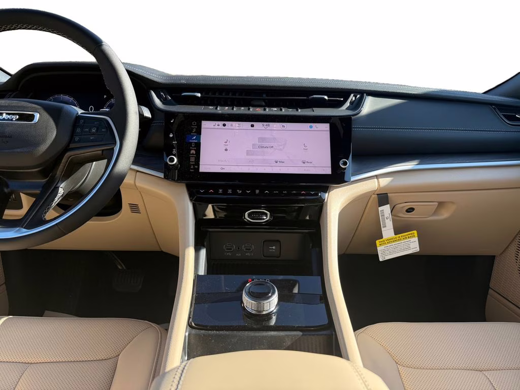 2026 Bright White Clearcoat Jeep Grand Cherokee Limited RWD SUV