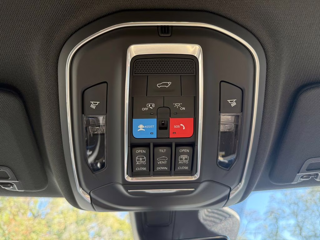 2026 Bright White Clearcoat Jeep Grand Cherokee Limited RWD SUV