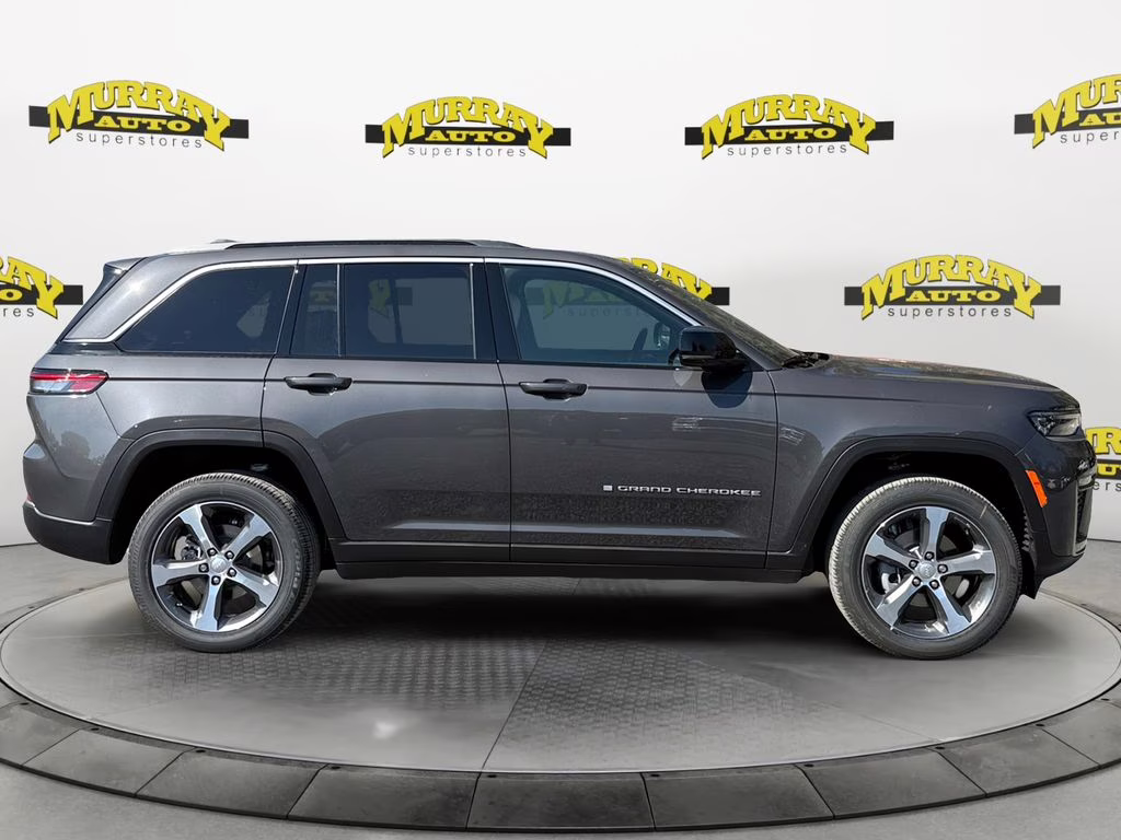 2026 Baltic Gray Metallic Clearcoat Jeep Grand Cherokee Limited 4X4 SUV