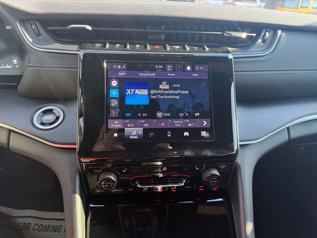 2025 Baltic Gray Metallic Clearcoat Jeep Grand Cherokee L Laredo RWD SUV