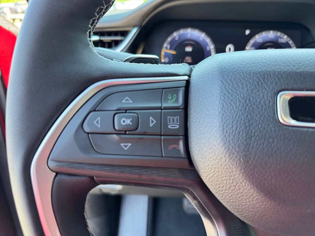 2025 Velvet Red Pearlcoat Jeep Grand Cherokee L Laredo RWD SUV