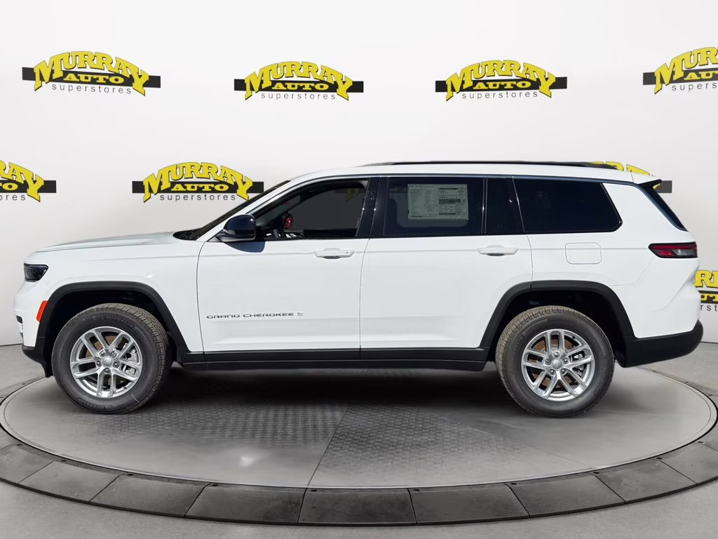 2025 Bright White Clearcoat Jeep Grand Cherokee L Laredo RWD SUV