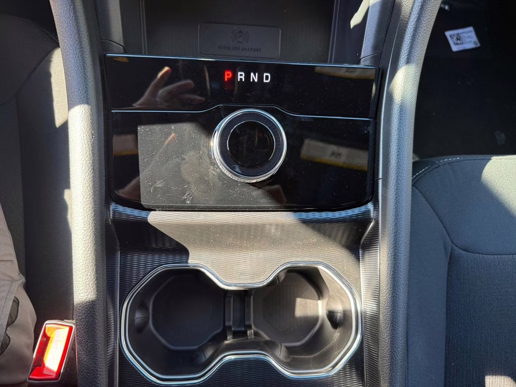 2025 Bright White Clearcoat Jeep Grand Cherokee L Laredo RWD SUV