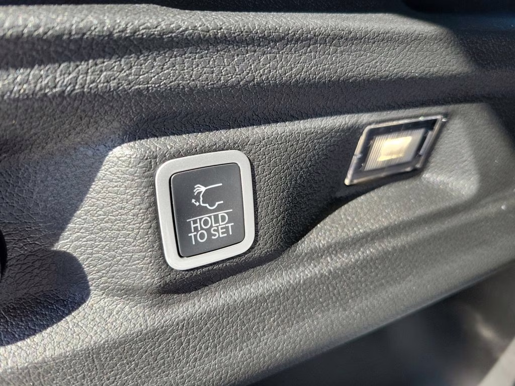 2025 Baltic Gray Metallic Clearcoat Jeep Grand Cherokee L Limited RWD SUV