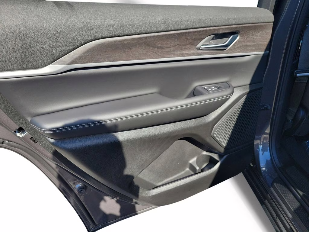 2025 Baltic Gray Metallic Clearcoat Jeep Grand Cherokee L Limited RWD SUV