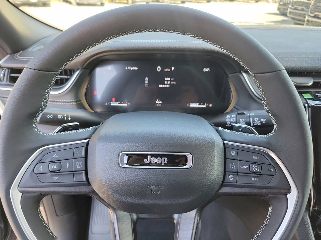 2025 Baltic Gray Metallic Clearcoat Jeep Grand Cherokee L Limited RWD SUV