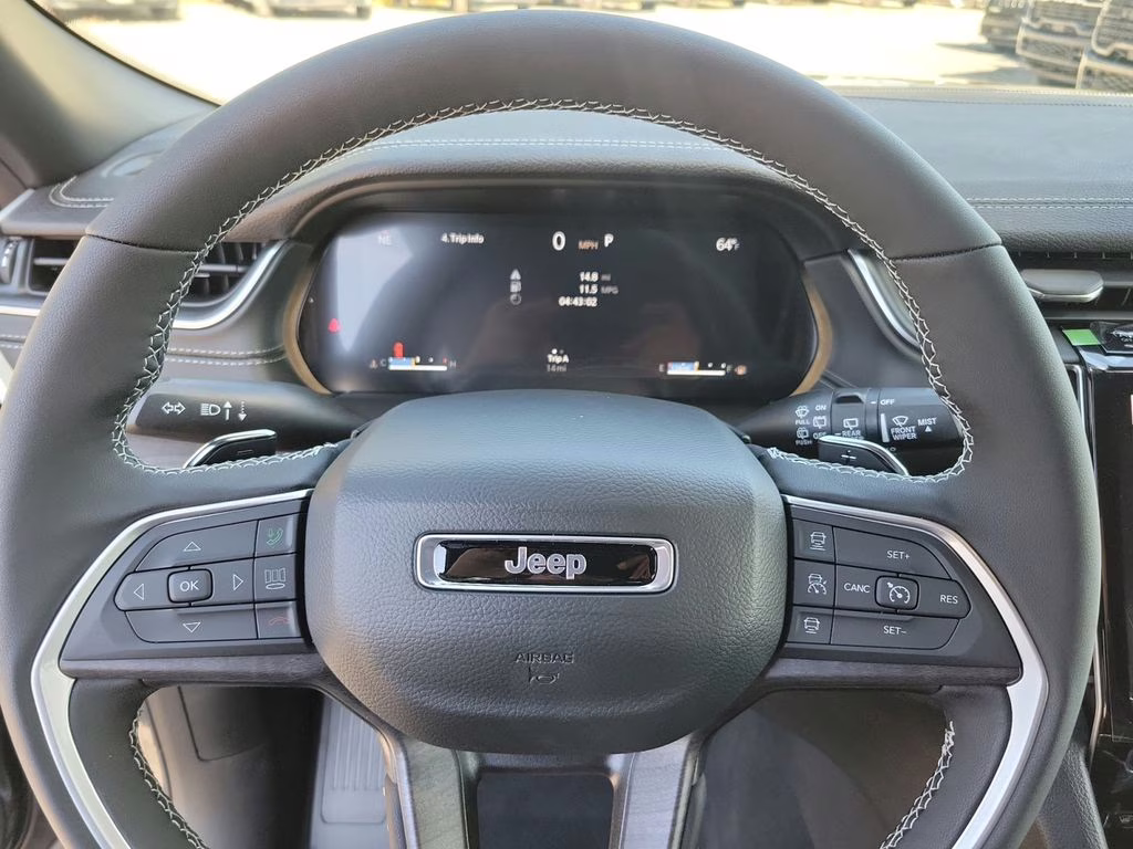 2025 Baltic Gray Metallic Clearcoat Jeep Grand Cherokee L Limited RWD SUV