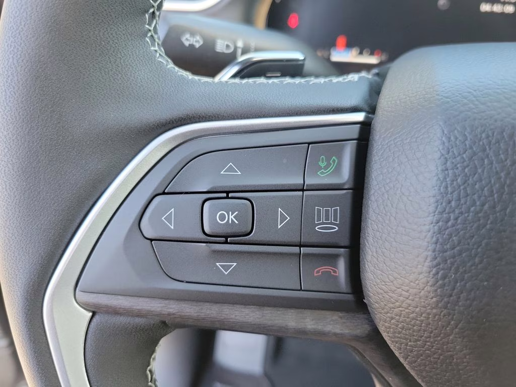 2025 Baltic Gray Metallic Clearcoat Jeep Grand Cherokee L Limited RWD SUV