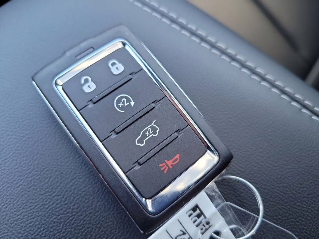 2025 Baltic Gray Metallic Clearcoat Jeep Grand Cherokee L Limited RWD SUV