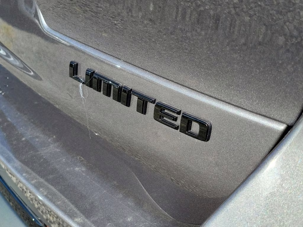 2025 Baltic Gray Metallic Clearcoat Jeep Grand Cherokee L Limited RWD SUV