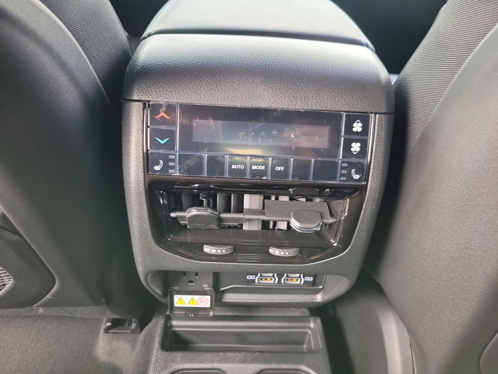 2025 Baltic Gray Metallic Clearcoat Jeep Grand Cherokee L Limited 4X4 SUV