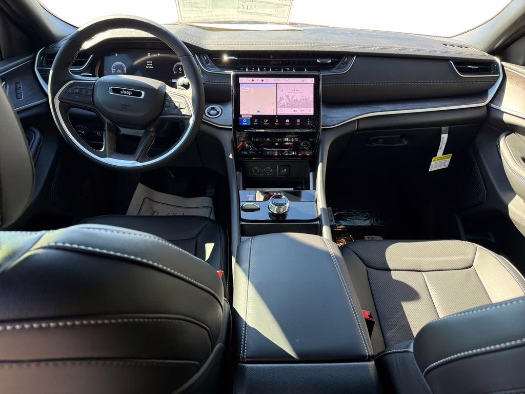 2025 Velvet Red Pearlcoat Jeep Grand Cherokee L Limited 4X4 SUV