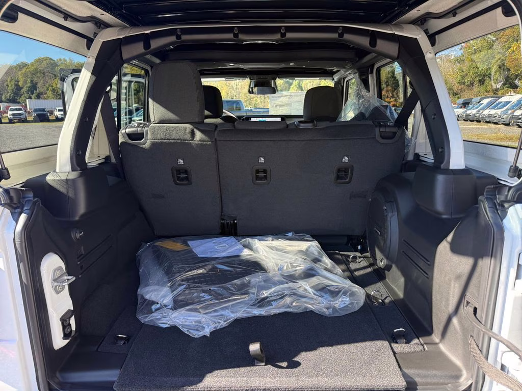 2026 Bright White Clearcoat Jeep Wrangler Willys 4X4 SUV