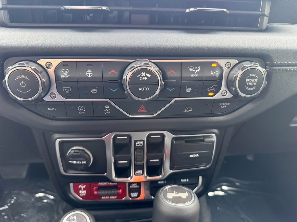 2026 Reign Jeep Wrangler Rubicon 4X4 SUV