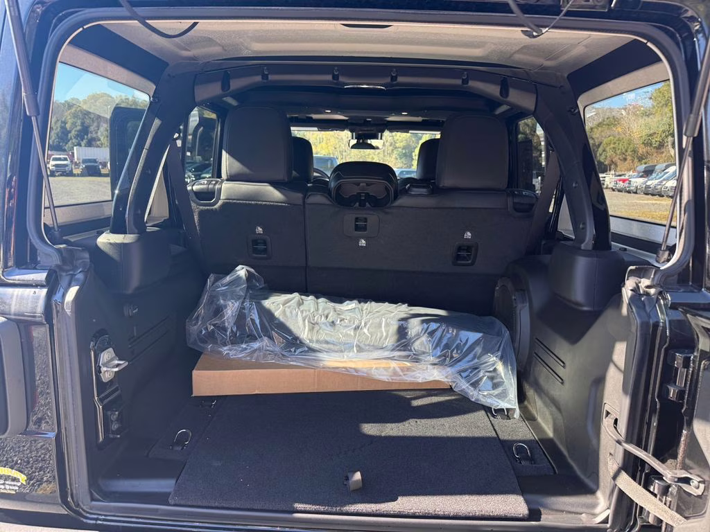 2025 Black Clearcoat Jeep Wrangler Rubicon 392 4X4 SUV