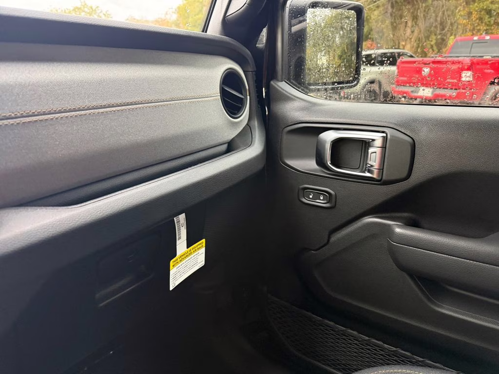 2025 Black Clearcoat Jeep Gladiator Sport S 4X4 Truck