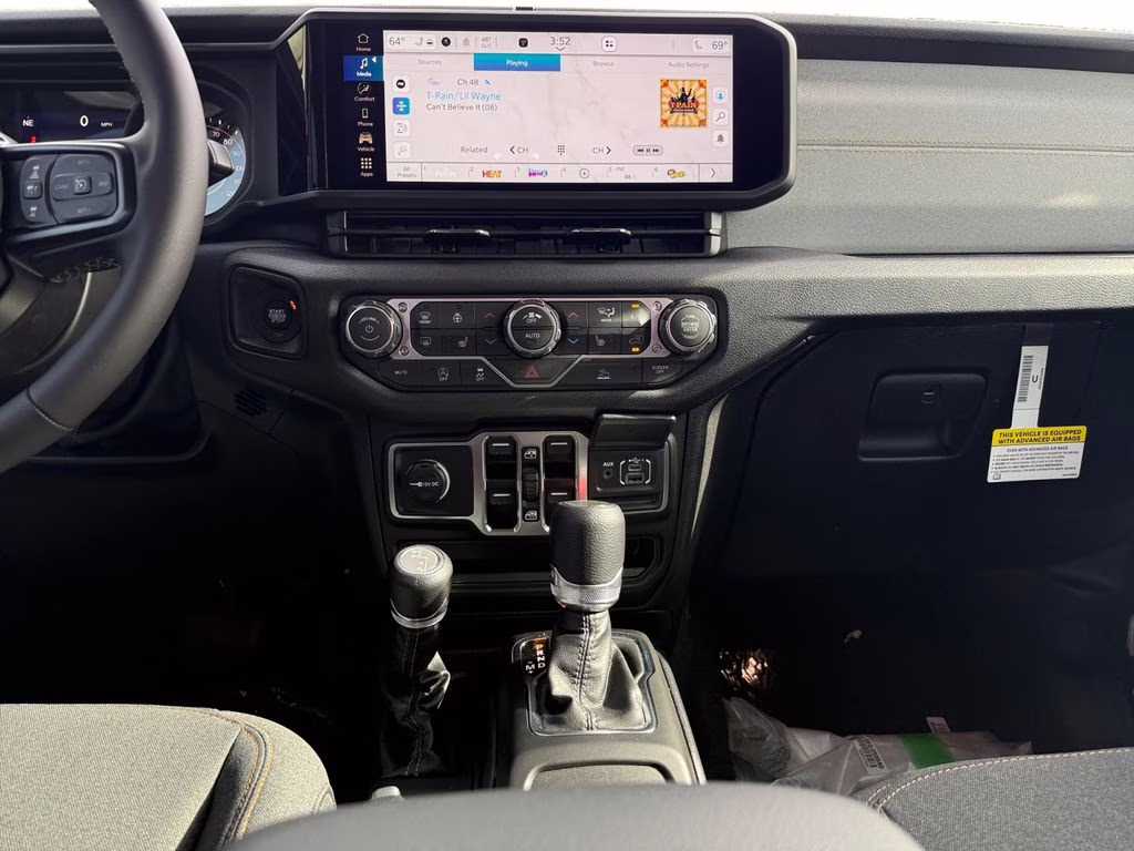 2026 Bright White Clearcoat Jeep Gladiator Sport S 4X4 Truck