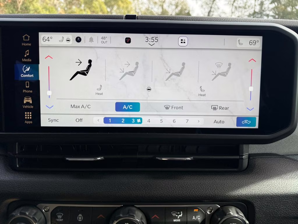 2026 Bright White Clearcoat Jeep Gladiator Sport S 4X4 Truck