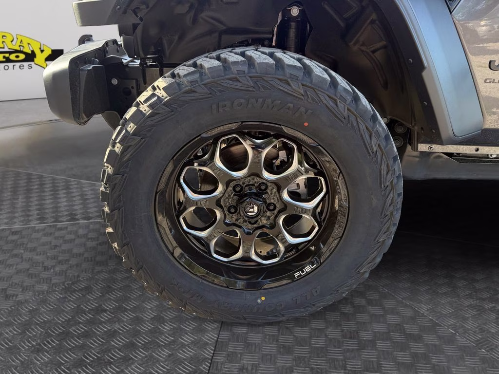 2026 Granite Crystal Metallic Clearcoat Jeep Gladiator Sport 4X4 Truck