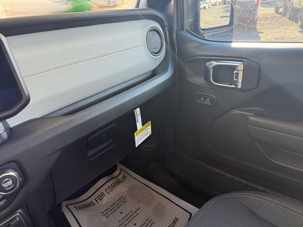 2026 Granite Crystal Metallic Clearcoat Jeep Gladiator Sport 4X4 Truck