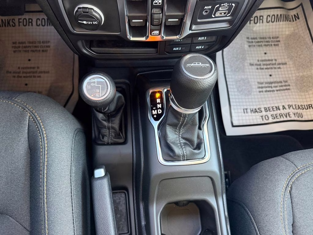 2026 Granite Crystal Metallic Clearcoat Jeep Gladiator Sport 4X4 Truck