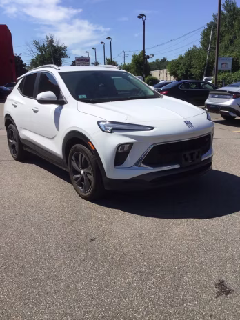 2024 Summit White Buick Encore GX Sport Touring FWD SUV