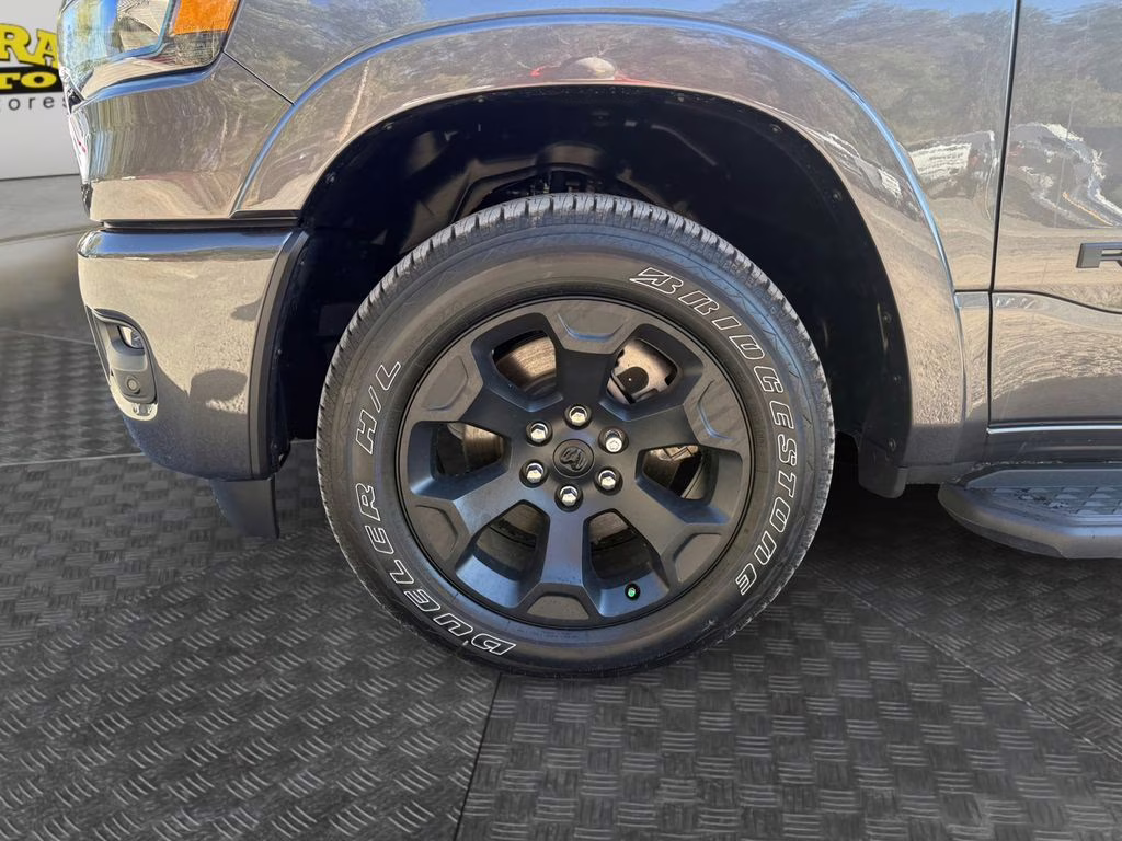 2025 Granite Crystal Metallic Clearcoat Ram 1500 Big Horn/Lone Star 4X4 Truck