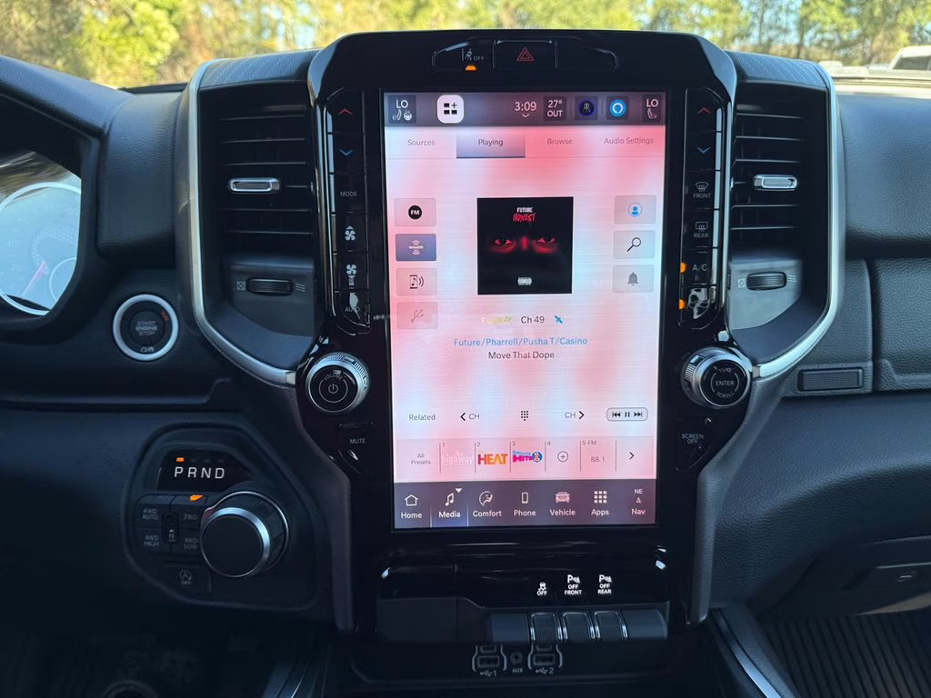 2025 Granite Crystal Metallic Clearcoat Ram 1500 Big Horn/Lone Star 4X4 Truck