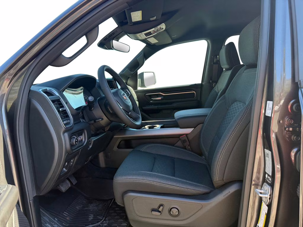 2025 Granite Crystal Metallic Clearcoat Ram 1500 Big Horn/Lone Star 4X4 Truck