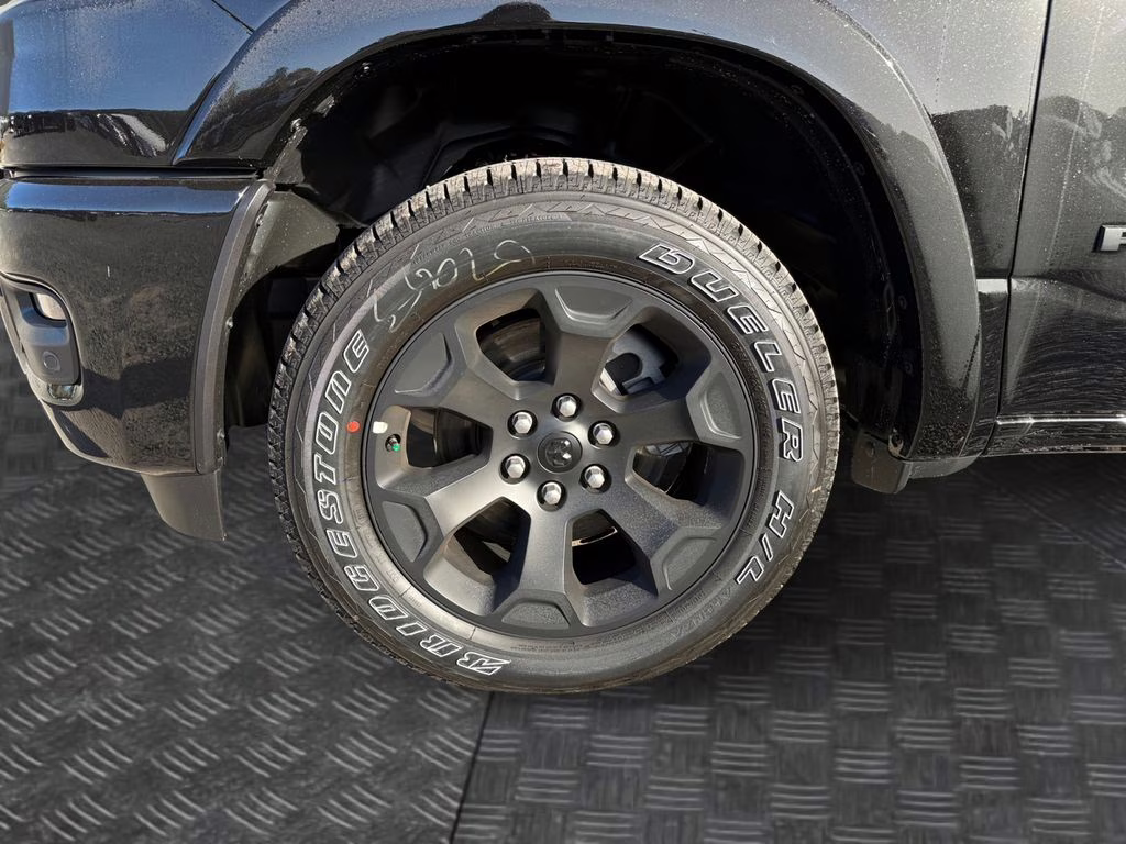 2026 Diamond Black Crystal Pearlcoat Ram 1500 Big Horn/Lone Star 4X4 Truck