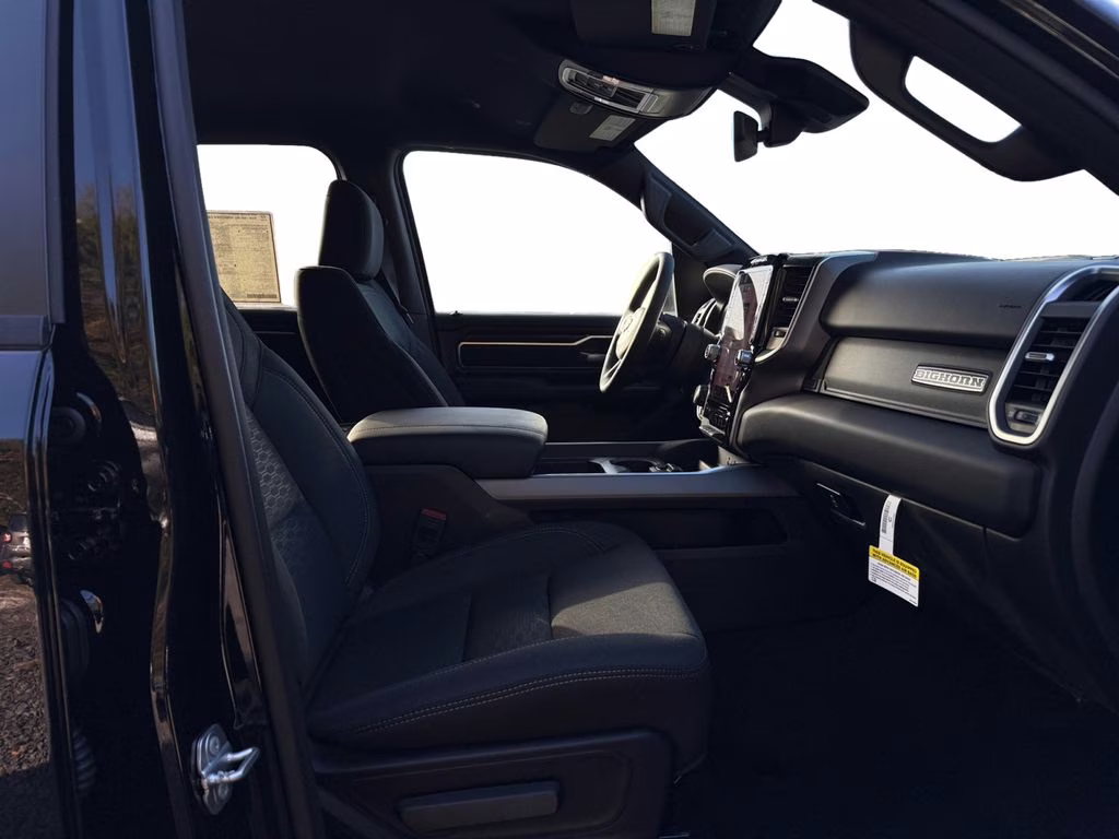 2026 Diamond Black Crystal Pearlcoat Ram 1500 Big Horn/Lone Star 4X4 Truck