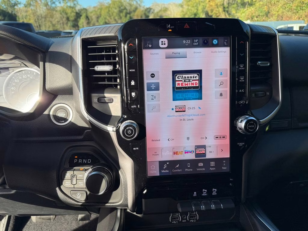 2026 Diamond Black Crystal Pearlcoat Ram 1500 Big Horn/Lone Star 4X4 Truck