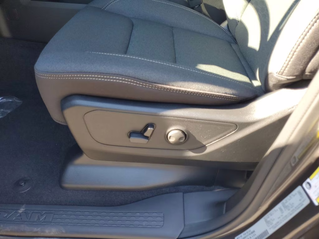 2026 Granite Crystal Metallic Clearcoat Ram 1500 Big Horn/Lone Star 4X4 Truck