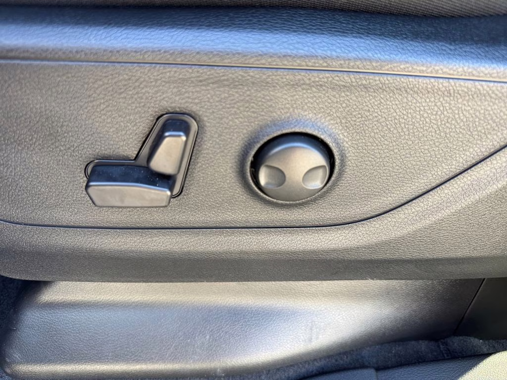 2026 Delmonico Red Pearlcoat Ram 1500 Big Horn/Lone Star 4X4 Truck