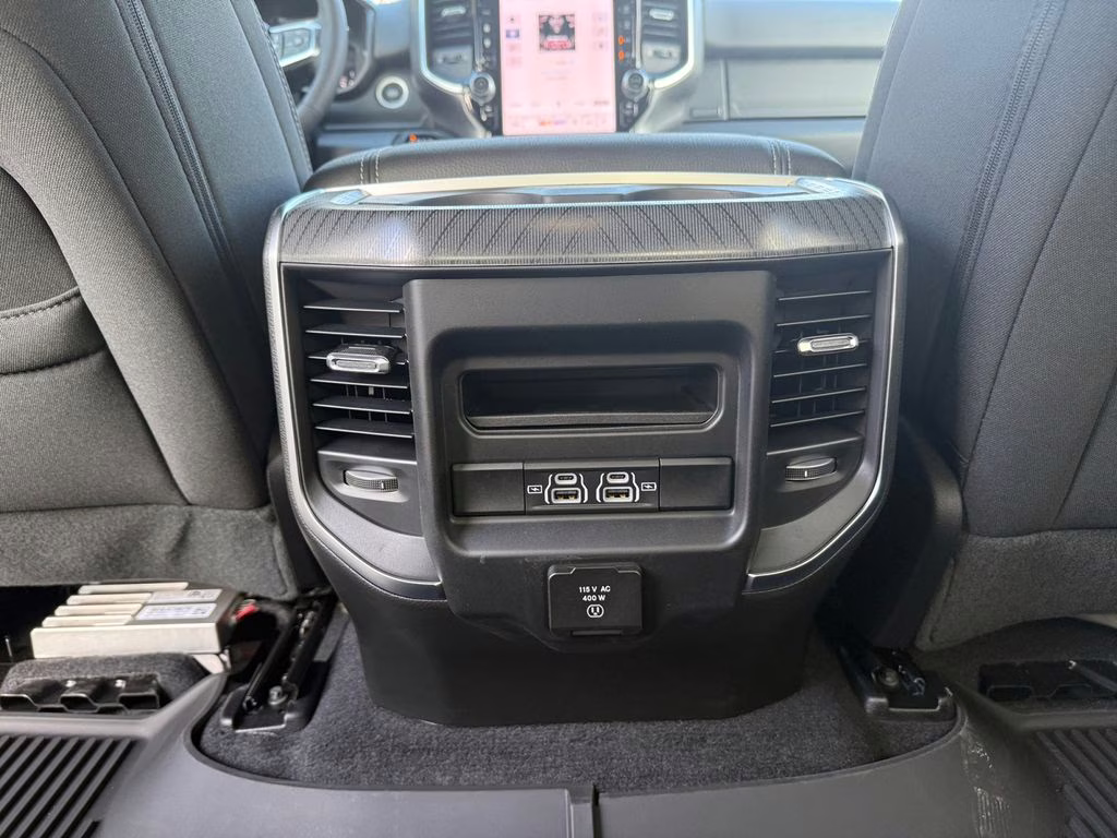 2025 Diamond Black Crystal Pearlcoat Ram 1500 Big Horn/Lone Star 4X4 Truck