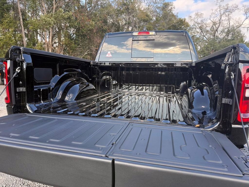 2025 Diamond Black Crystal Pearlcoat Ram 1500 Big Horn/Lone Star 4X4 Truck