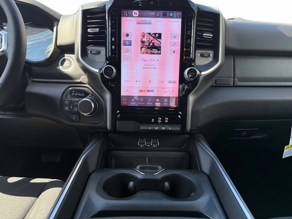 2026 Diamond Black Crystal Pearlcoat Ram 1500 Big Horn/Lone Star 4X4 Truck