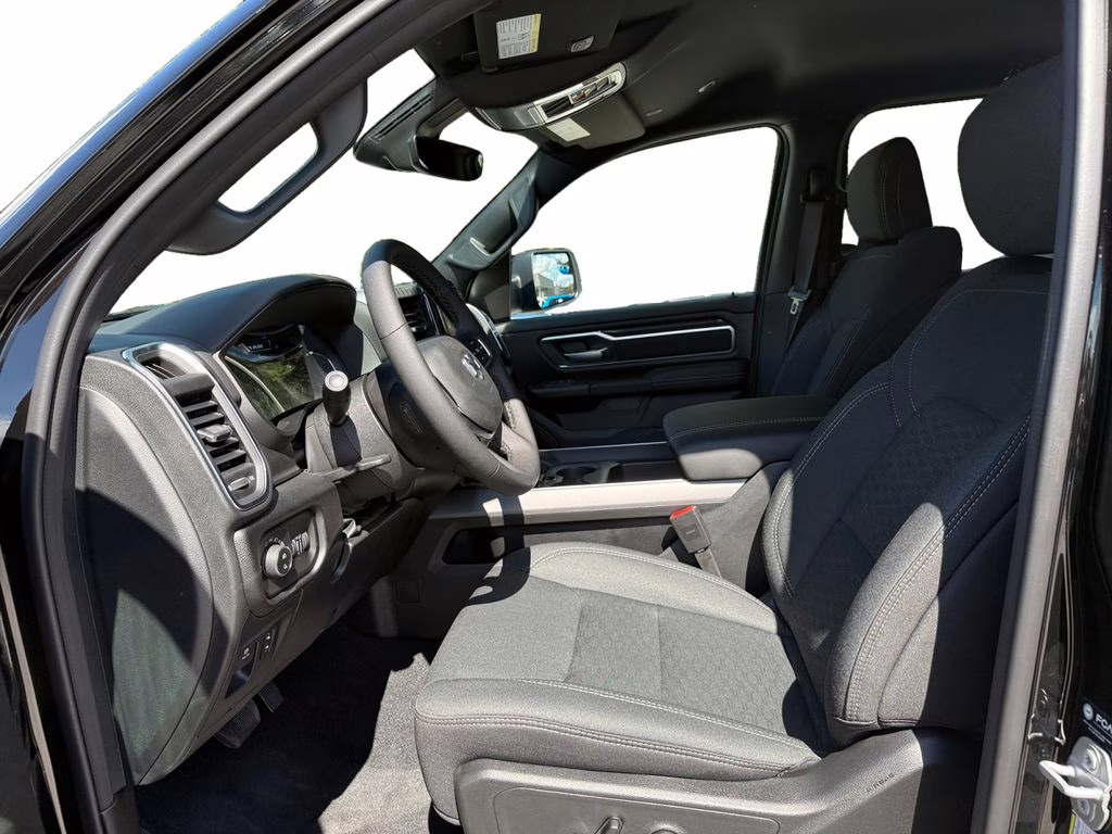 2026 Diamond Black Crystal Pearlcoat Ram 1500 Big Horn/Lone Star 4X4 Truck