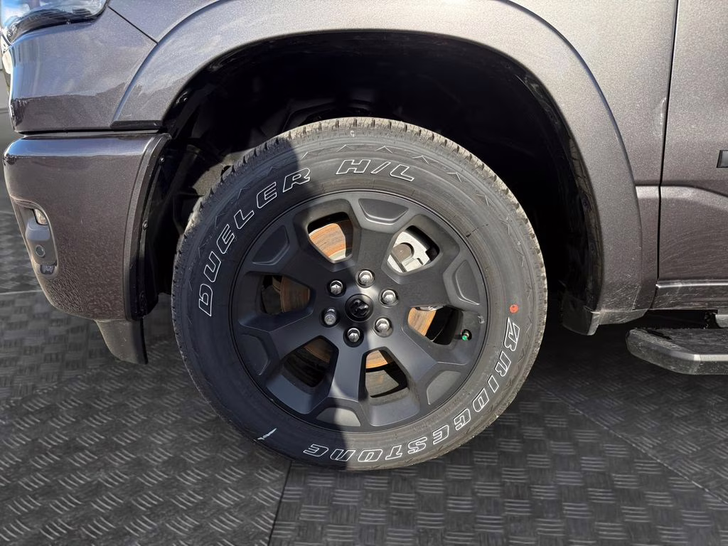 2026 Granite Crystal Metallic Clearcoat Ram 1500 Big Horn/Lone Star 4X4 Truck