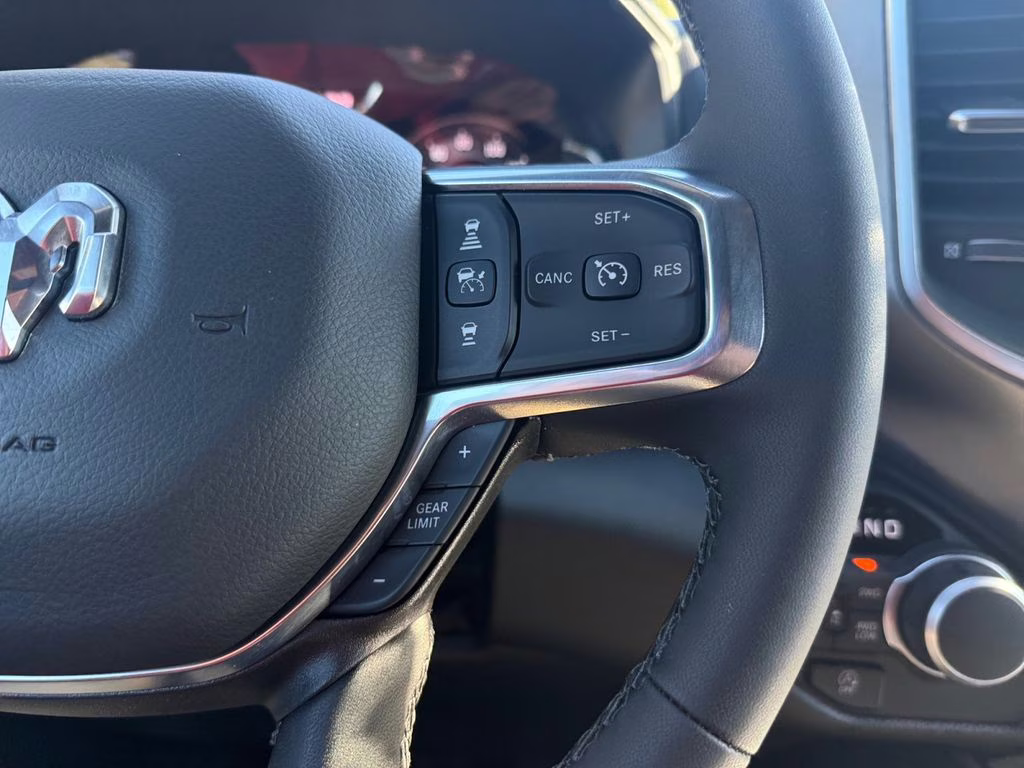 2025 Hydro Blue Pearlcoat Ram 1500 Big Horn/Lone Star 4X4 Truck