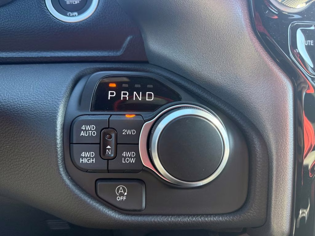 2025 Hydro Blue Pearlcoat Ram 1500 Big Horn/Lone Star 4X4 Truck