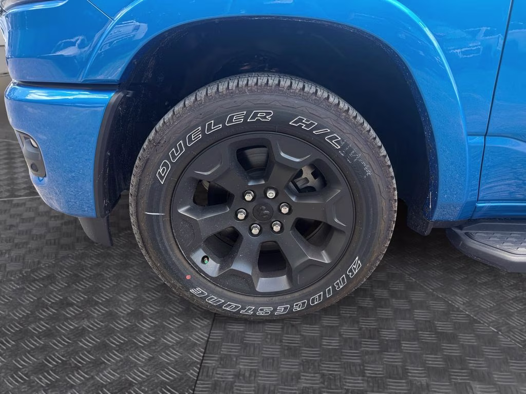 2025 Hydro Blue Pearlcoat Ram 1500 Big Horn/Lone Star 4X4 Truck