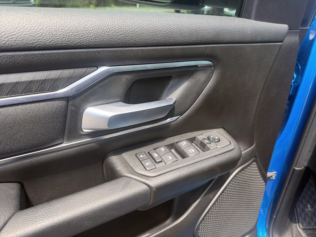 2025 Hydro Blue Pearlcoat Ram 1500 Big Horn/Lone Star 4X4 Truck