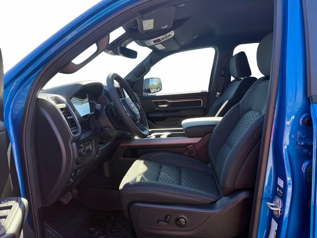 2025 Hydro Blue Pearlcoat Ram 1500 Big Horn/Lone Star 4X4 Truck